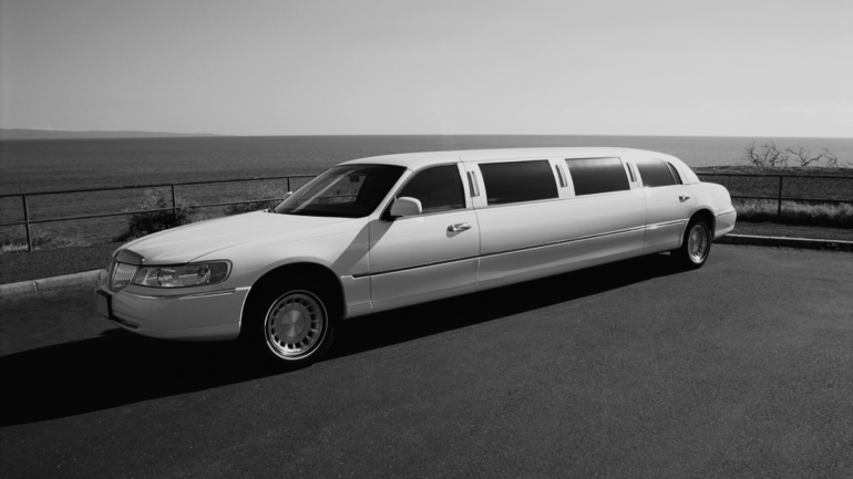 The Enduring Allure of Limousines: From Horse-Drawn Carriages to Modern Luxury